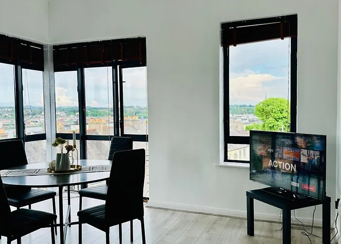 Skyline Vista Apartment